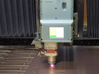 Cabezal de corte láser con escáner de 4 kW